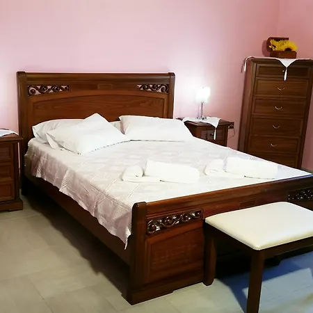 Hotel Mina's House Pyrgos Kallistis